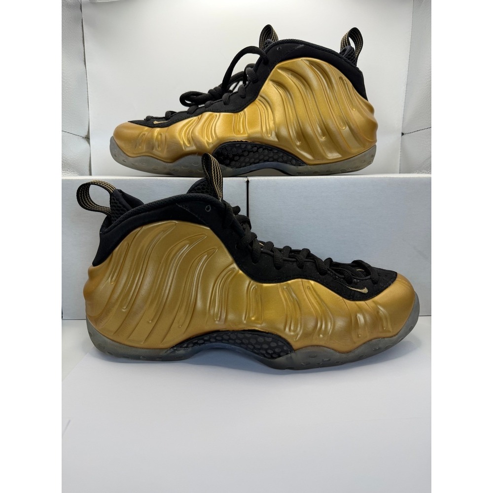 Nike Air Foamposite One "Metallic Gold" – Size 9